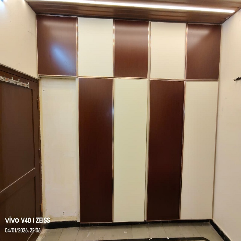 Aluminum Wardrobe